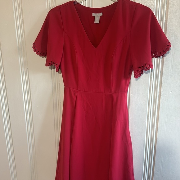 Fit and Flare Style Red H&M Dress with Flowy Sleeves - Size 2 - Picture 3 of 8